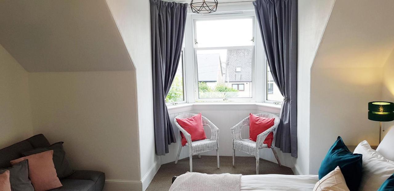 Lochtybank Guest House Carnoustie Bagian luar foto